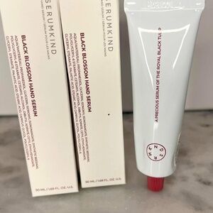 Serumkind Black blossom hand serum